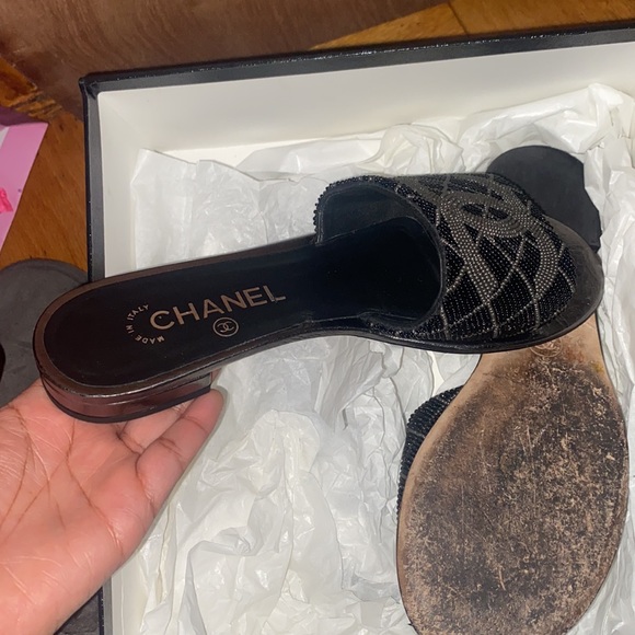 Black and silver Chanel slides - Picture 3 of 5